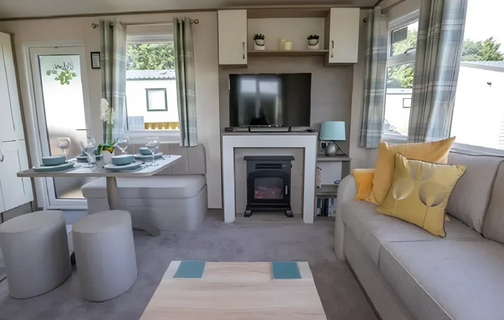 pepperpot lodge lounge 3