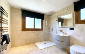 Villa Vielsa Bathroom 3.webp