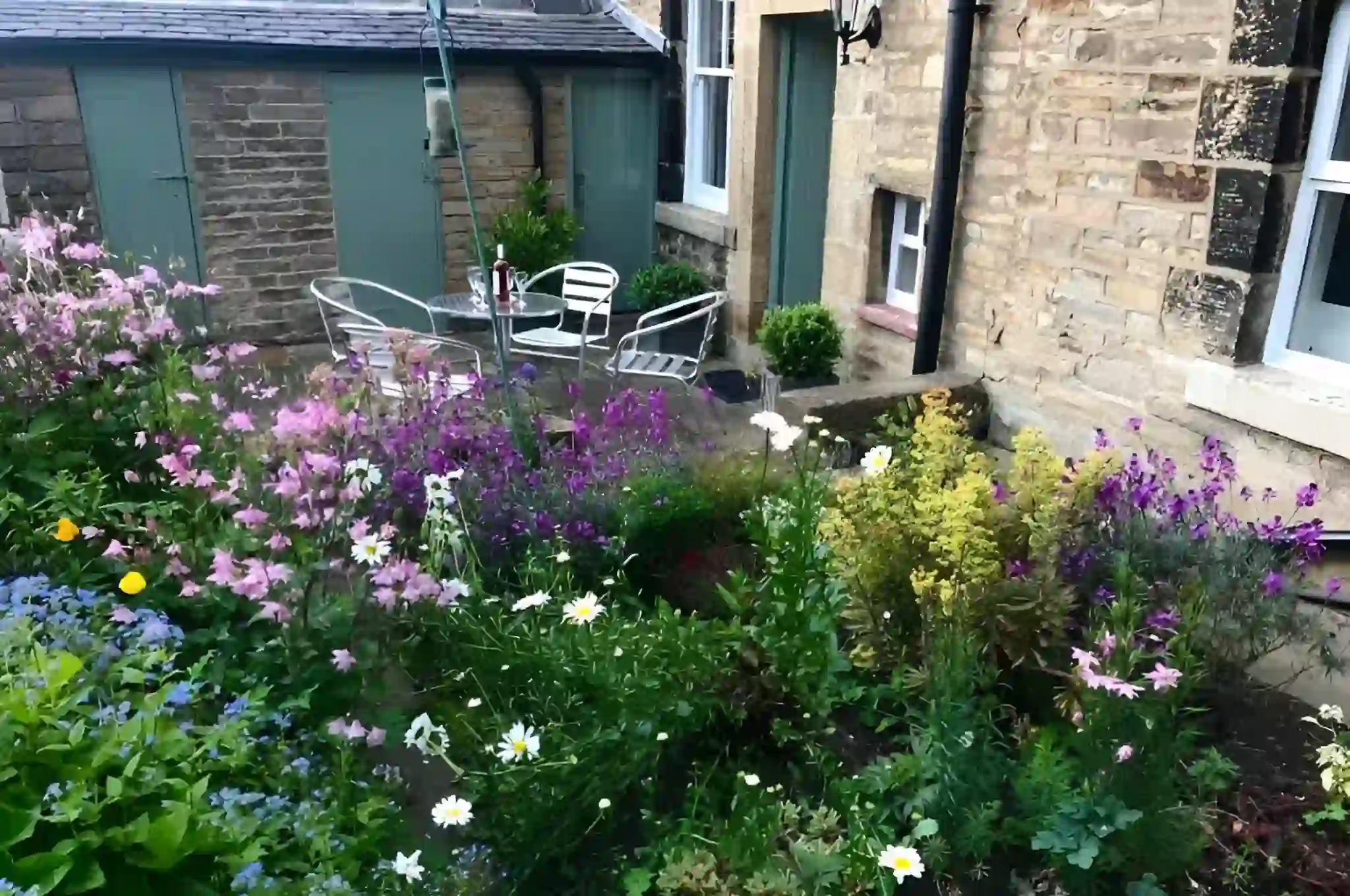 green gable rear garden 2